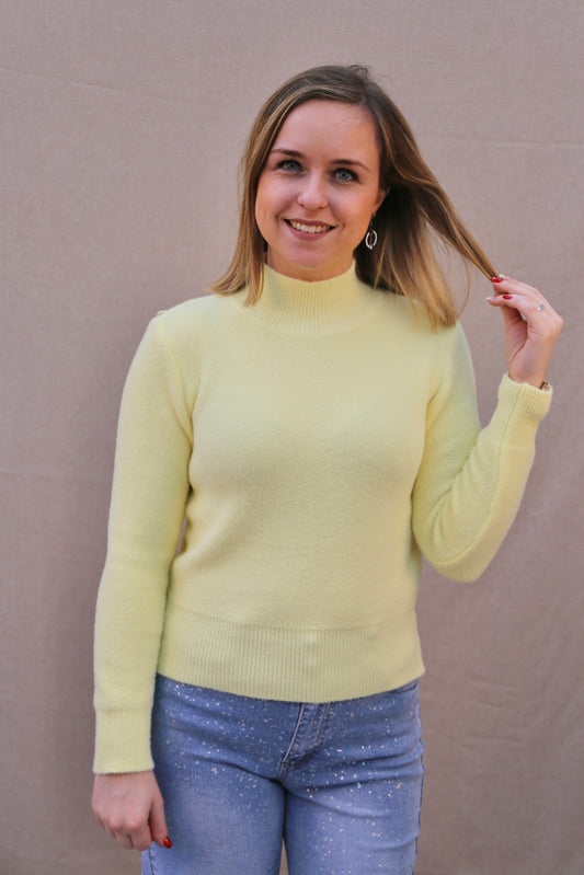 Pull Lily jaune